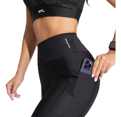 Calça Legging Com Bolso Lateral OnFit